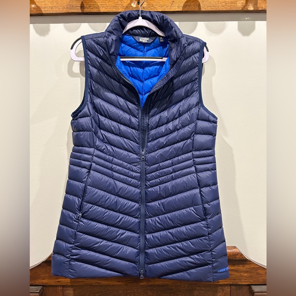 NWOT LANDS END LONG LENGTH PUFFER VEST MEDIUM 10-12